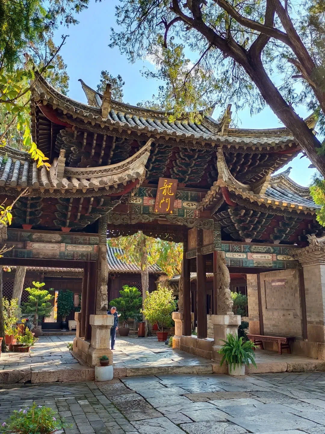 Tour Lào Cai – Hà Khẩu – Hồng Hà – Mã Bang Cổ Trấn – Thạch Bình Cổ Trấn – Mông Tự 3N2Đ